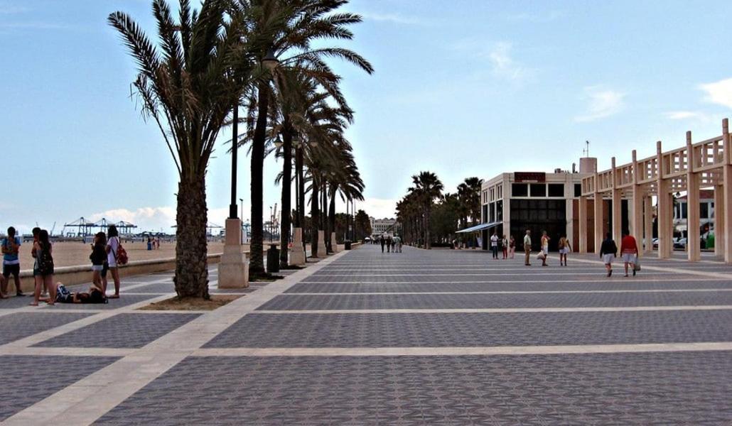 Holiday&Vacations Apartment On The Beach Valencia Exterior photo